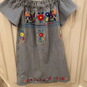 Karli size sm.off the shoulder dress- embroidered